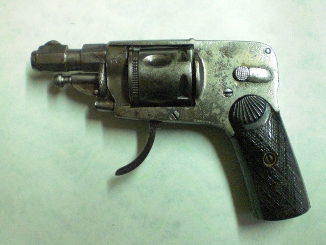 Revolver Velodog cal.6,35 - immagine 2