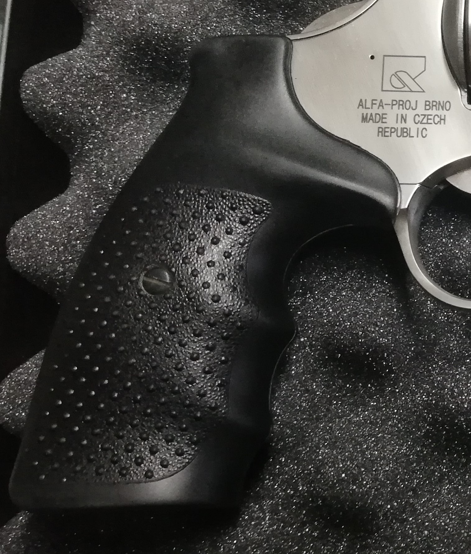 Revolver Alfa Proj mod. 3561 cal.357Mg. 6" Sportivo - immagine 3