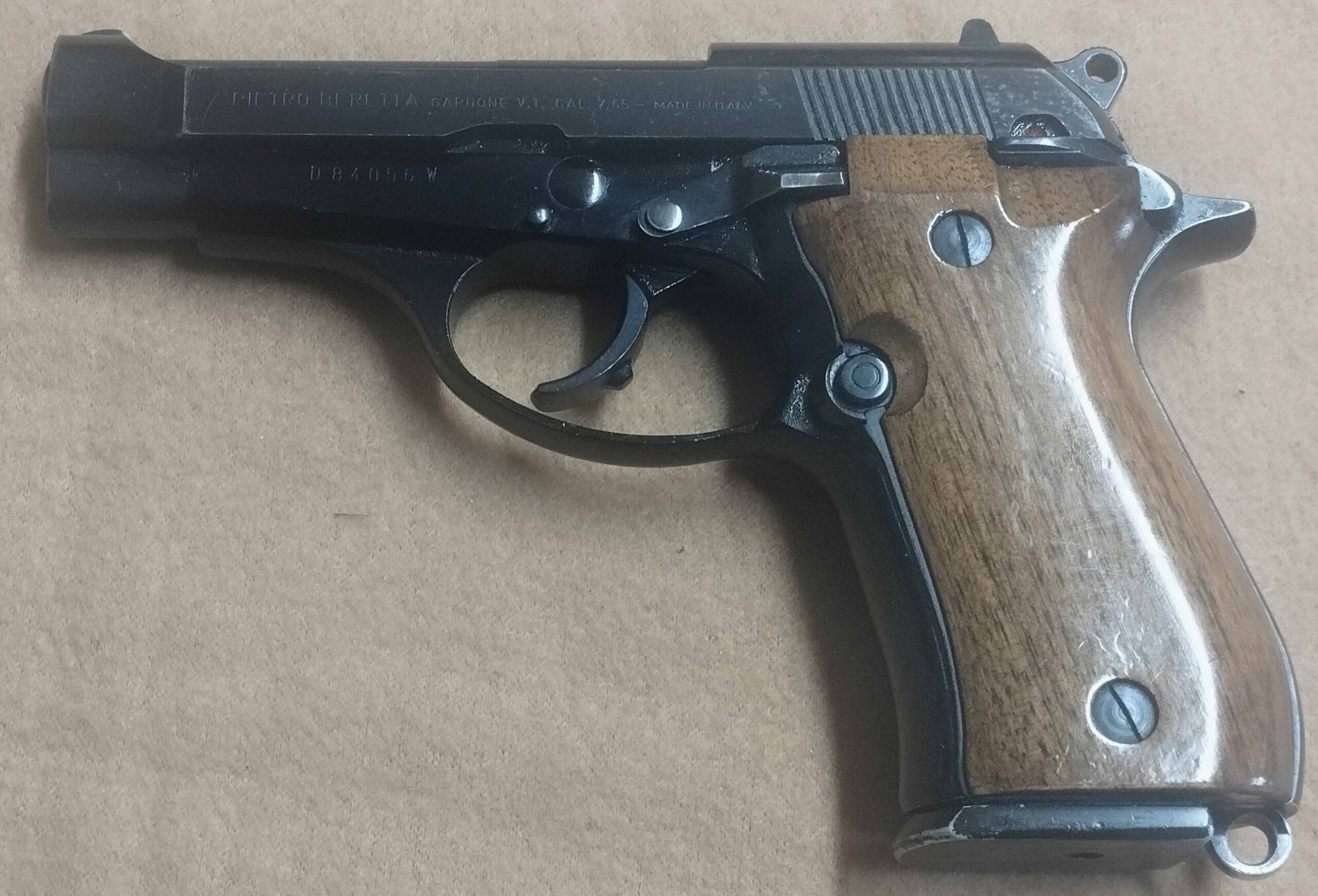 Beretta 81 cal. 7.65 Bifilare a partire da €.190.00 a 300.00 - immagine 12