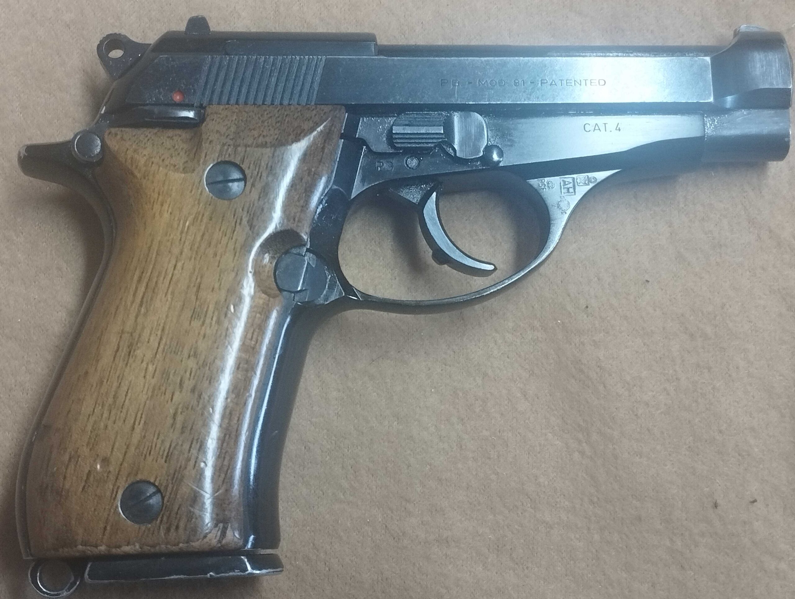 Beretta 81 cal. 7.65 Bifilare a partire da €.190.00 a 300.00 - immagine 11