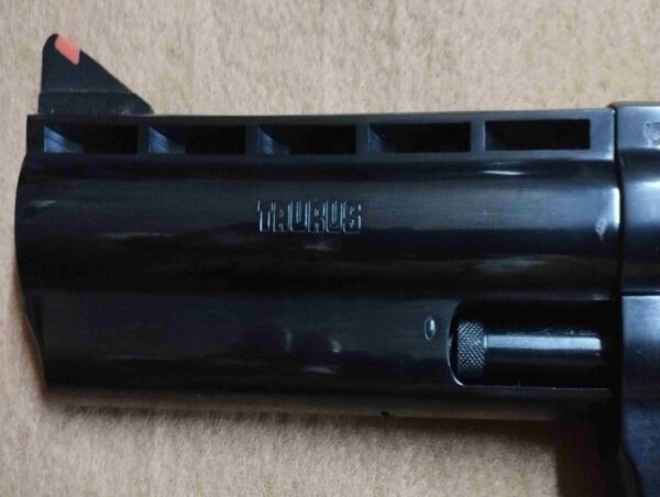 REVOLVER TAURUS mod. 689 6" CAL.357 Mg. - immagine 3