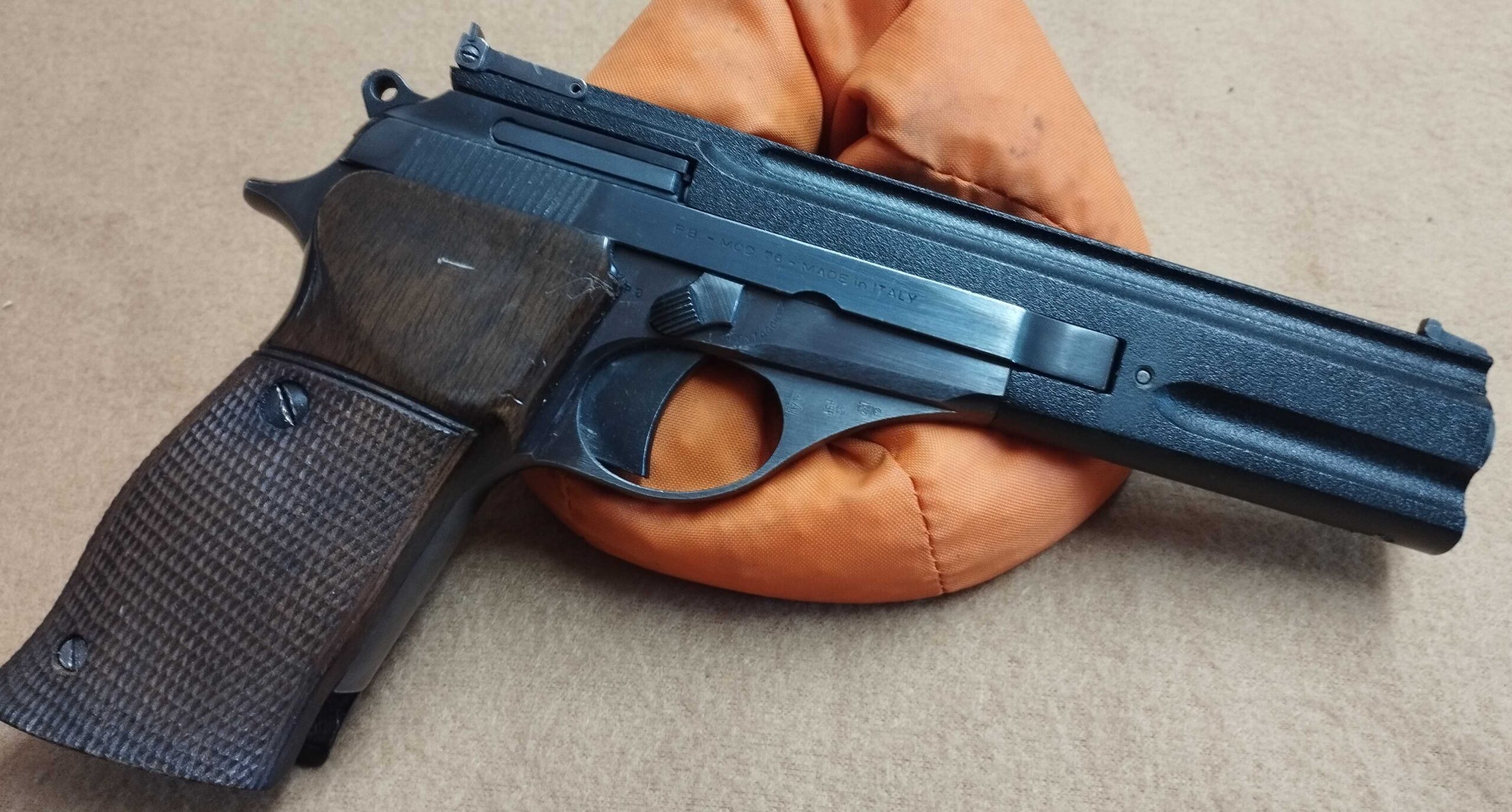 BERETTA MOD. 76 cal.22 l.r.  Tiro a Segno 6" - immagine 3